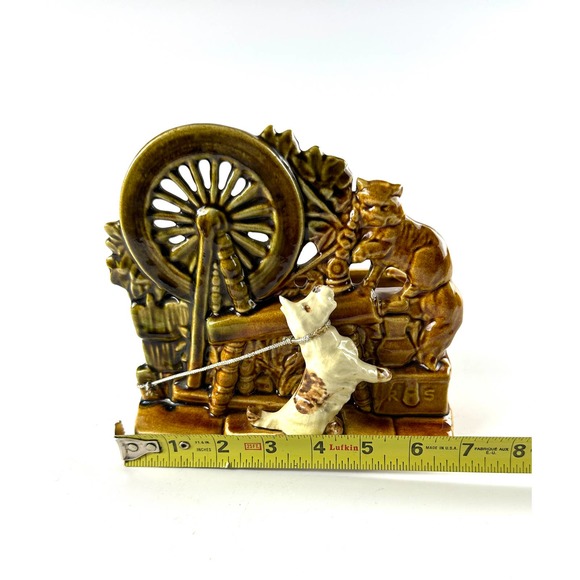 1950's McCoy Pottery Planter Dog And Cat At The Spinning Wheel 6.5" Tall - Picture 10 of 11
